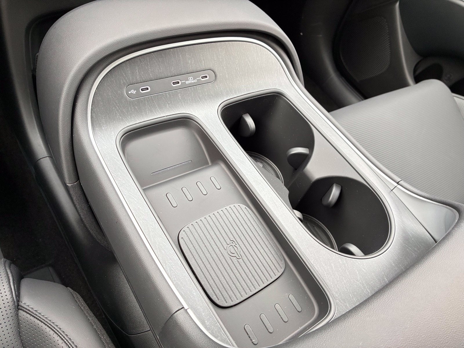 2027 Hyundai PALISADE SEL 7 Passenger