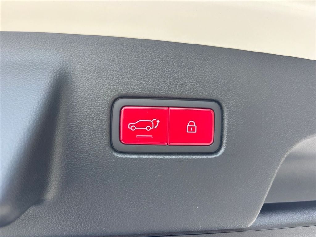 2027 Hyundai PALISADE SEL Premium 7 Passenger