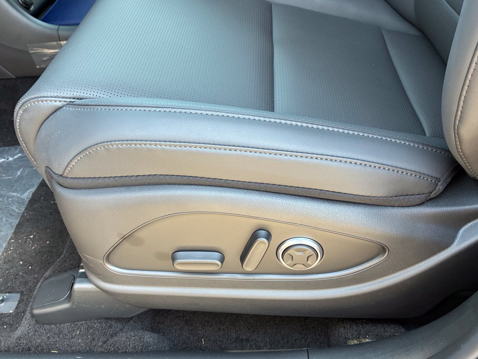 2027 Hyundai PALISADE SEL 7 Passenger