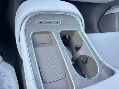 2027 Hyundai PALISADE SEL 7 Passenger