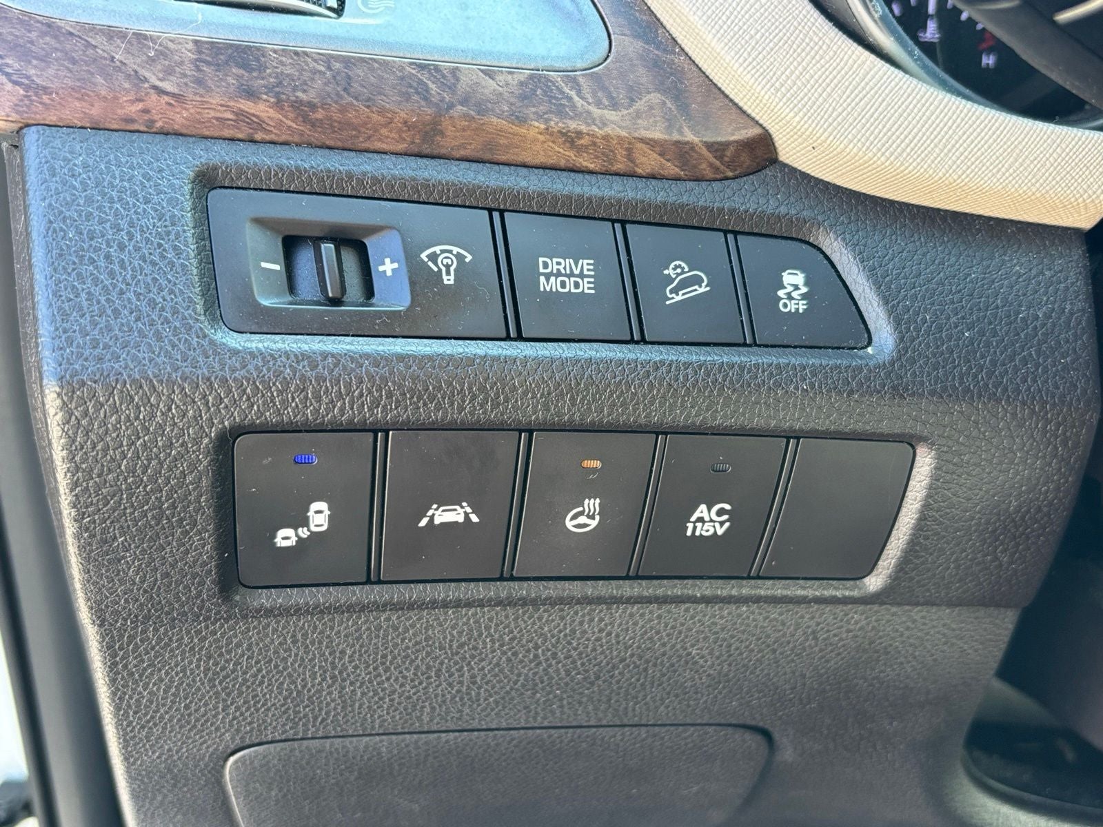 2017 Hyundai SANTA FE Limited Ultimate