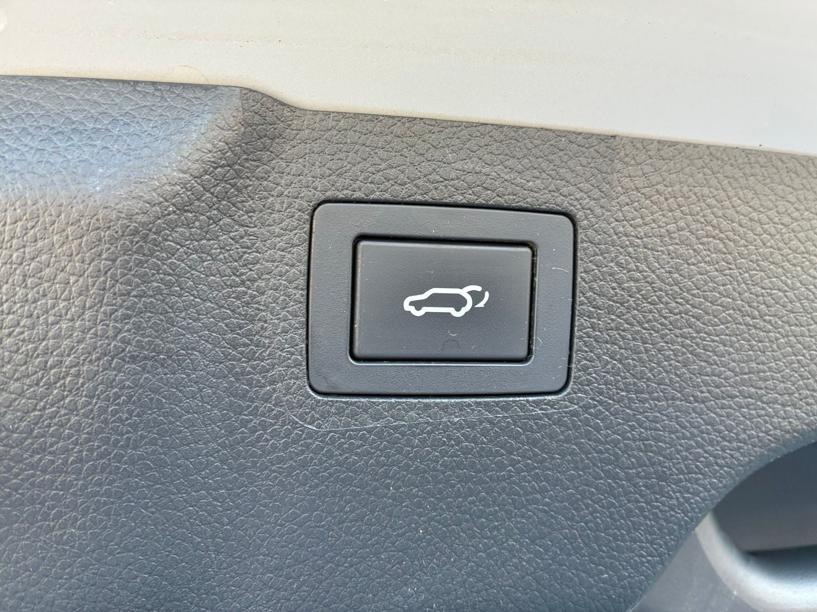 2017 Hyundai SANTA FE Limited Ultimate