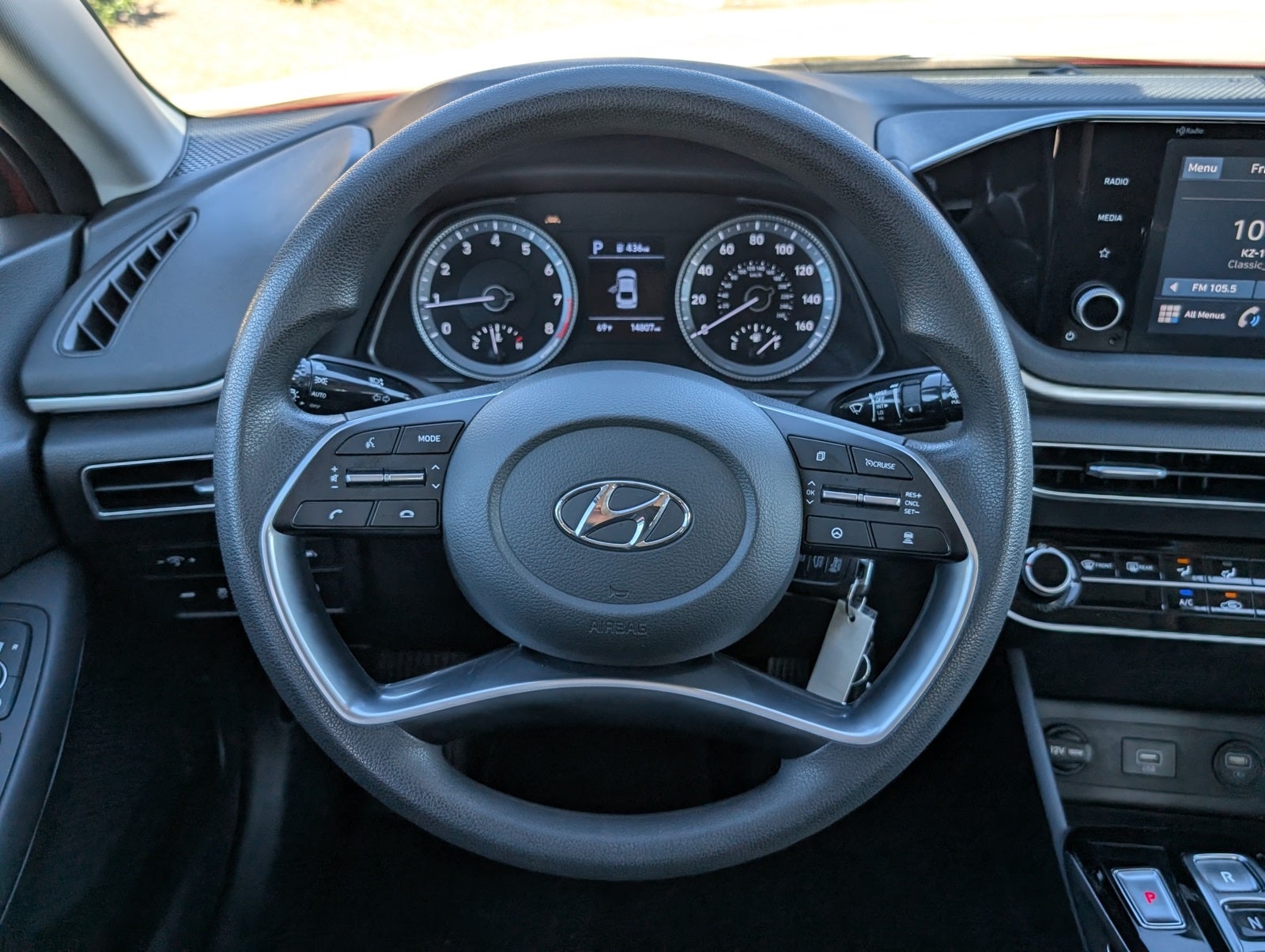 2023 Hyundai SONATA SE
