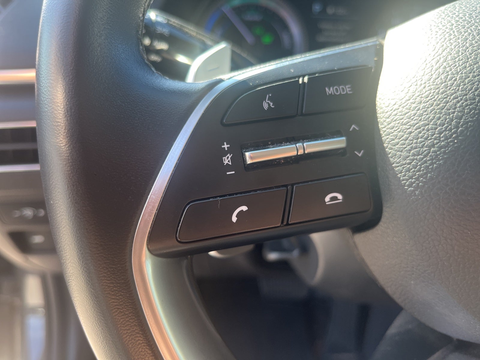 2023 Hyundai SONATA HYBRID SEL