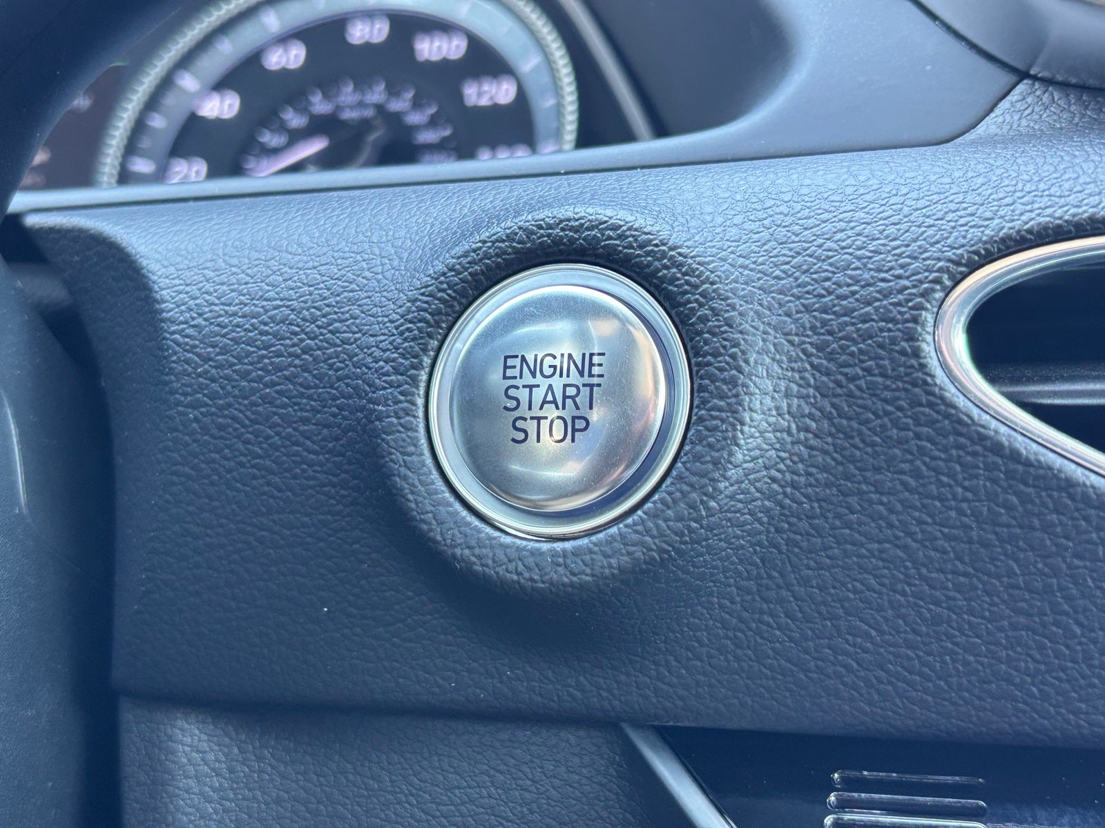 2023 Hyundai SONATA HYBRID SEL