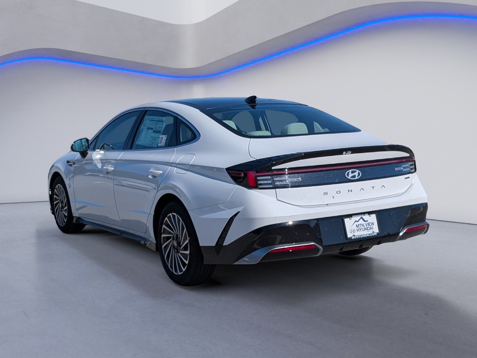 2026 Hyundai SONATA HYBRID SEL