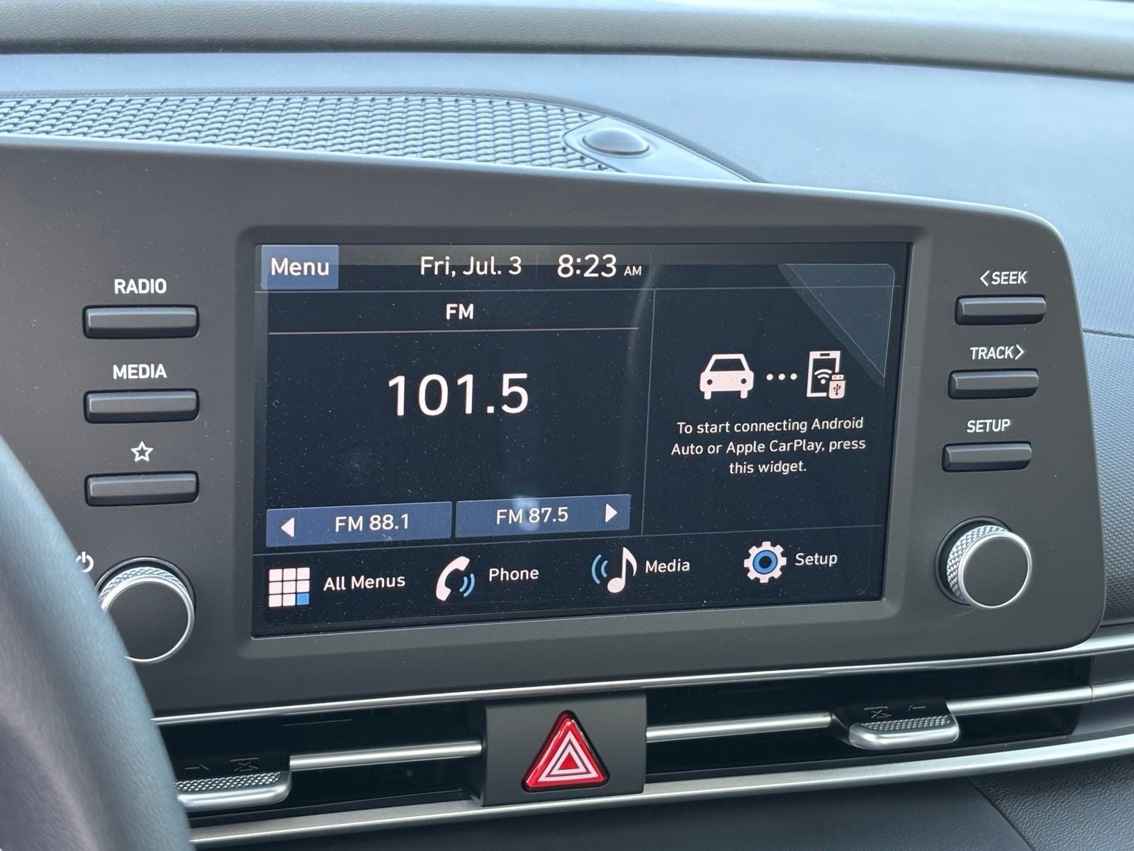 2026 Hyundai ELANTRA SE