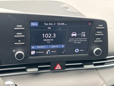 2022 Hyundai ELANTRA SEL