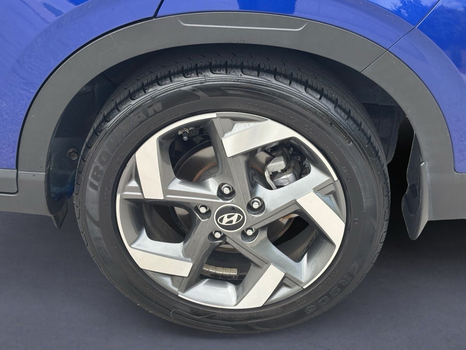 2023 Hyundai VENUE Limited