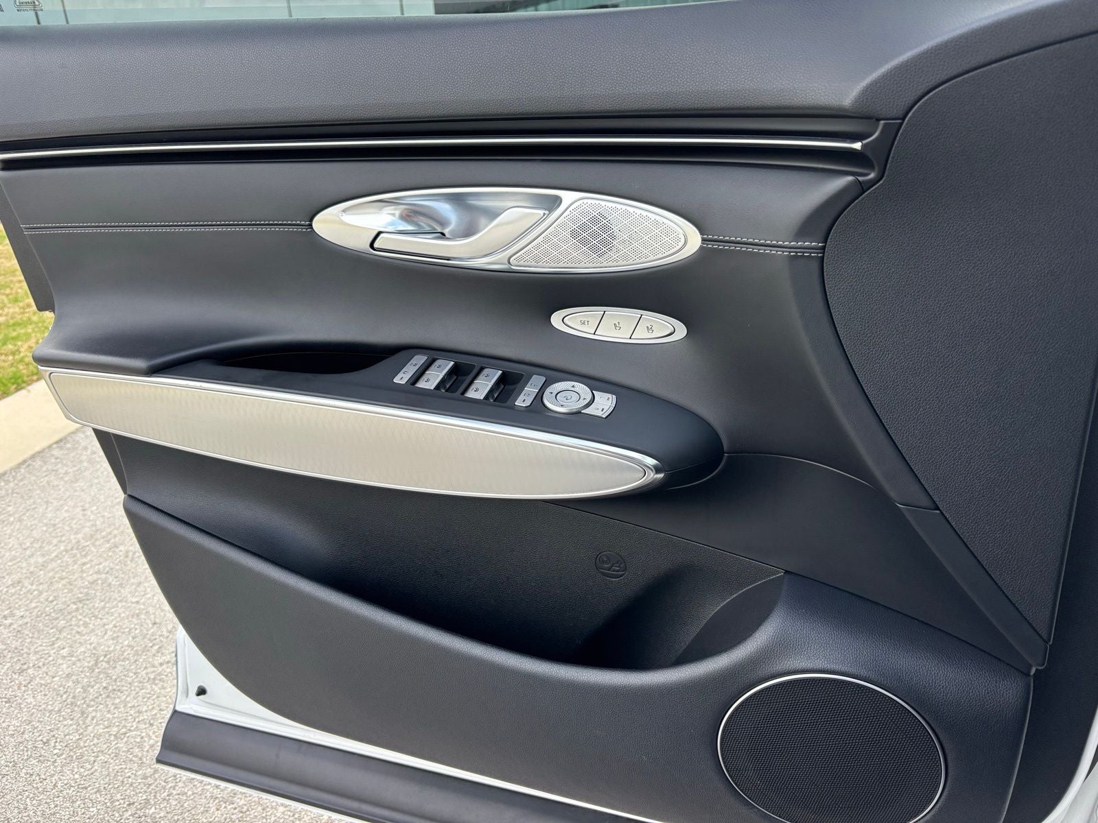 2023 Genesis GV70 2.5T