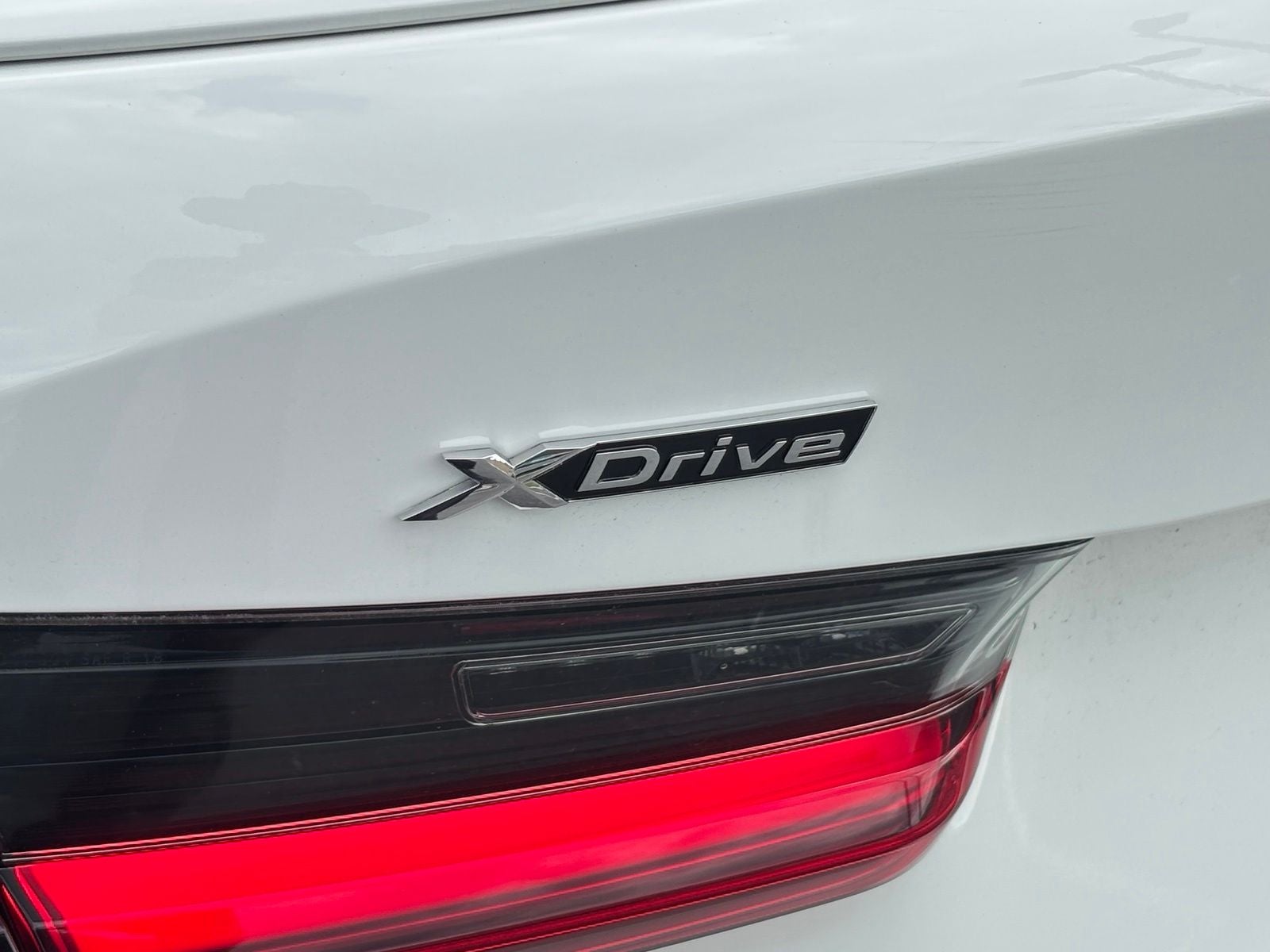2025 BMW 3 Series 330i xDrive