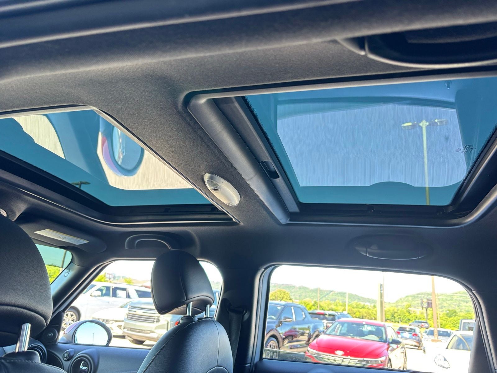 2015 MINI John Cooper Works Countryman Base