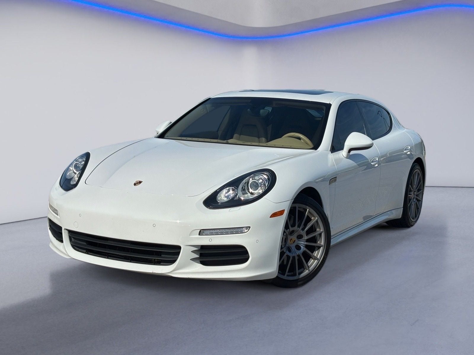 2015 Porsche Panamera 4