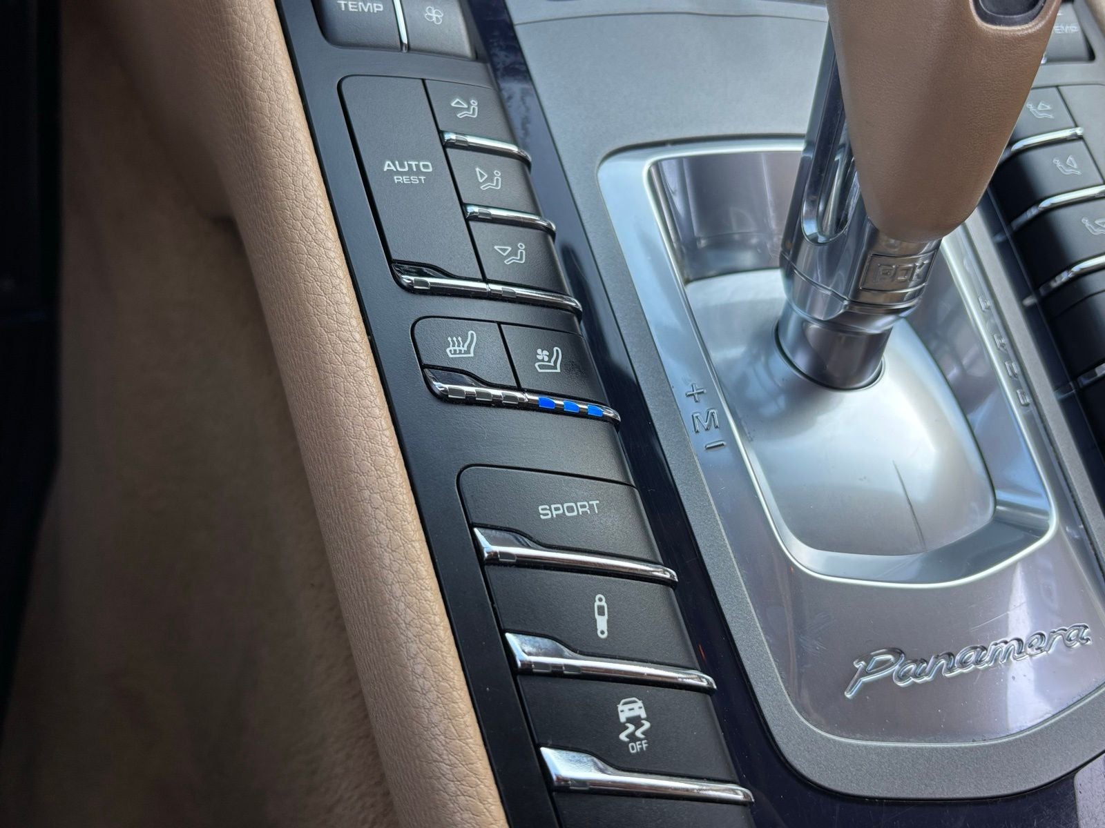 2015 Porsche Panamera 4