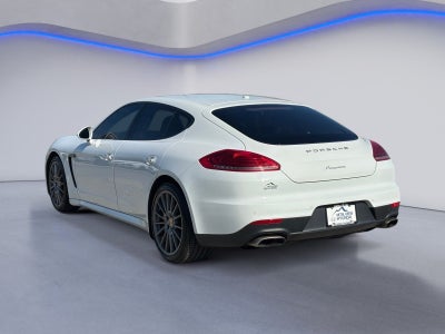 2015 Porsche Panamera 4