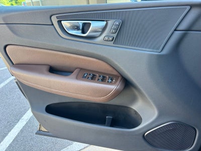 2021 Volvo XC60 T5 Momentum