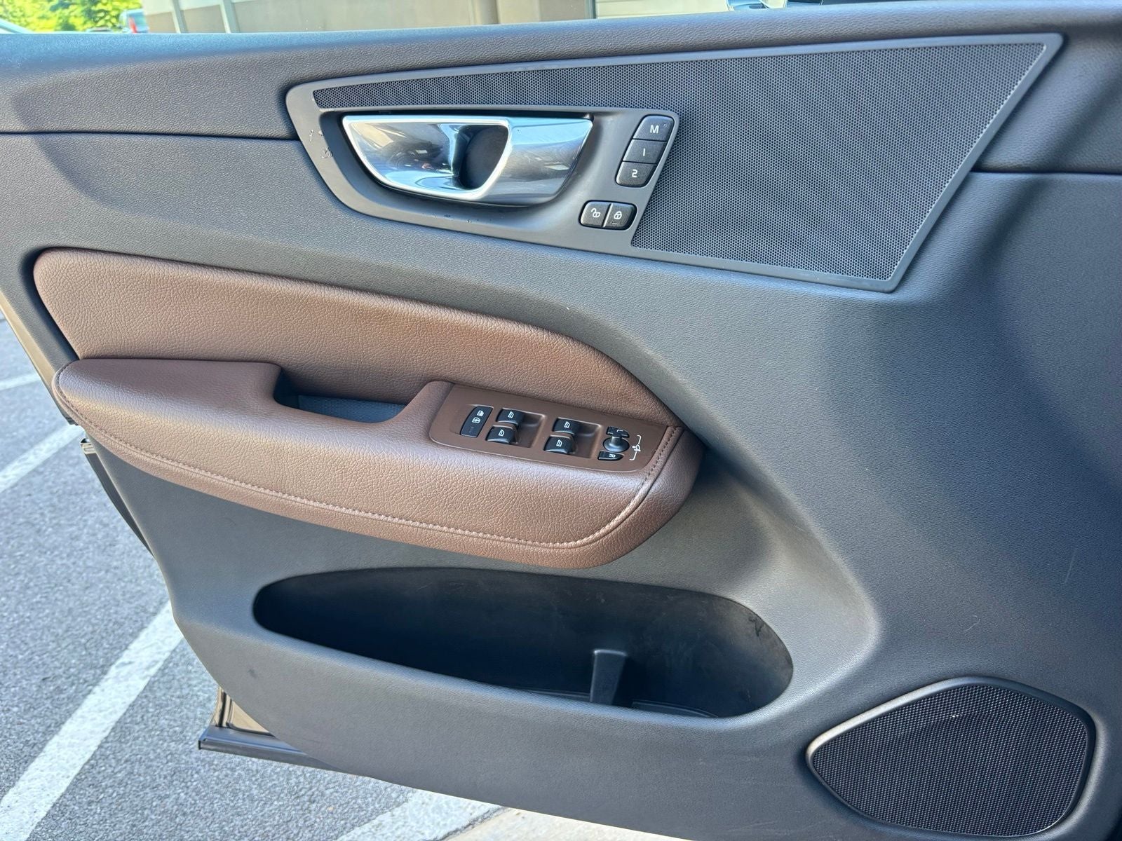 2021 Volvo XC60 T5 Momentum