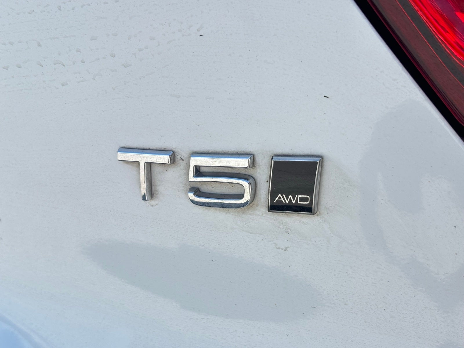 2020 Volvo XC40 Momentum