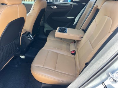 2020 Volvo XC40 Momentum