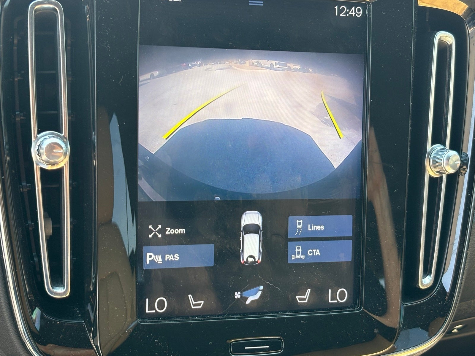 2020 Volvo XC40 Momentum