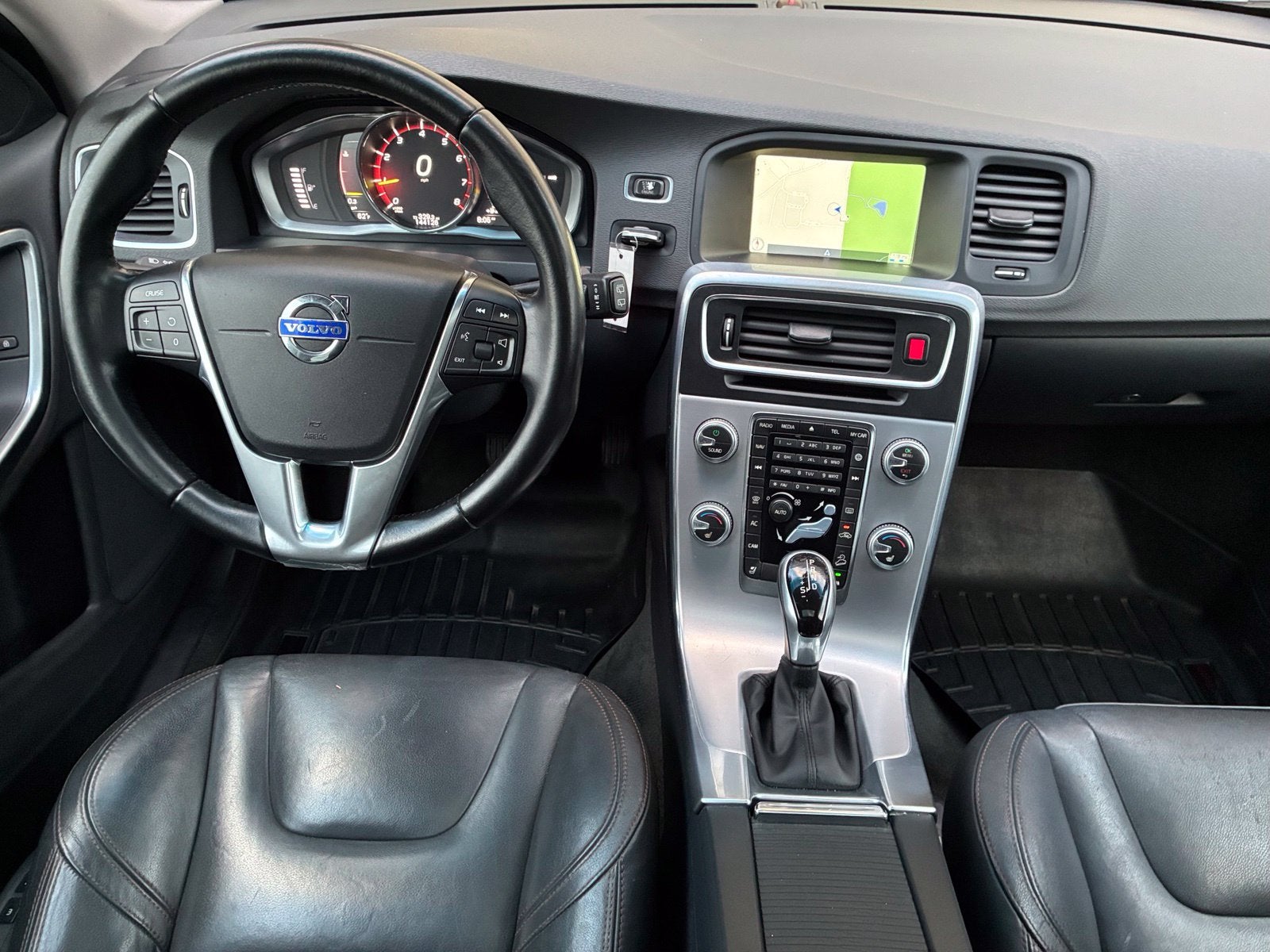 2017 Volvo V60 Cross Country T5