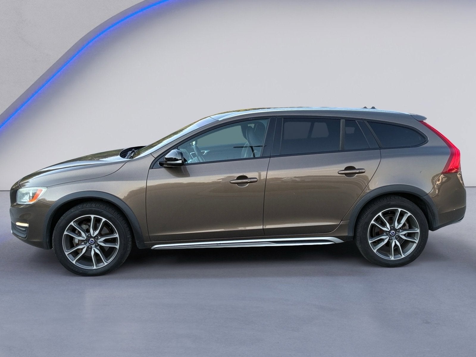 2017 Volvo V60 Cross Country T5