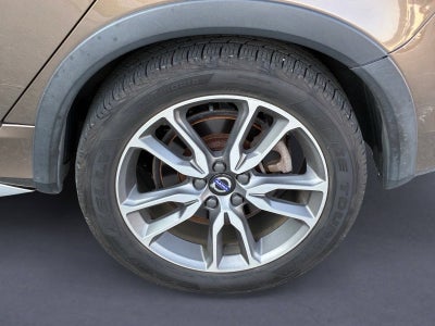 2017 Volvo V60 Cross Country T5